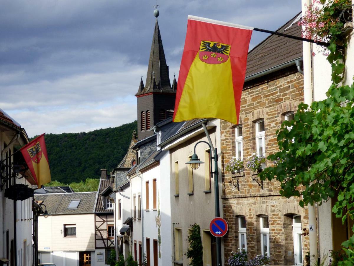 Relaxen Im Alten Winzerhaus Fewo Eg Rech Eksteriør billede